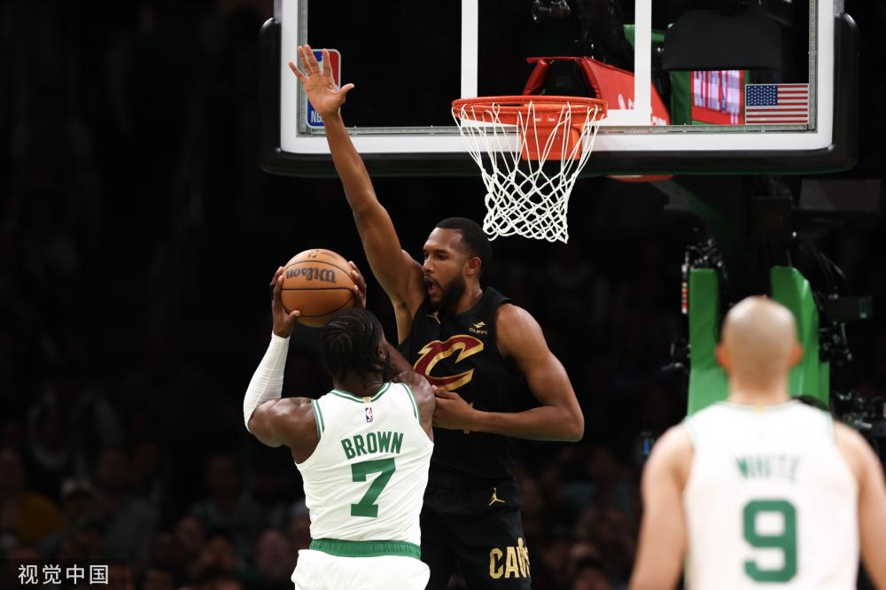 他的捞球动 他的捞球动