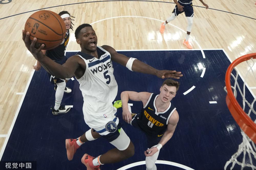 浓墨重彩的 浓墨重彩的