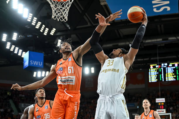 天能身披 天能身披