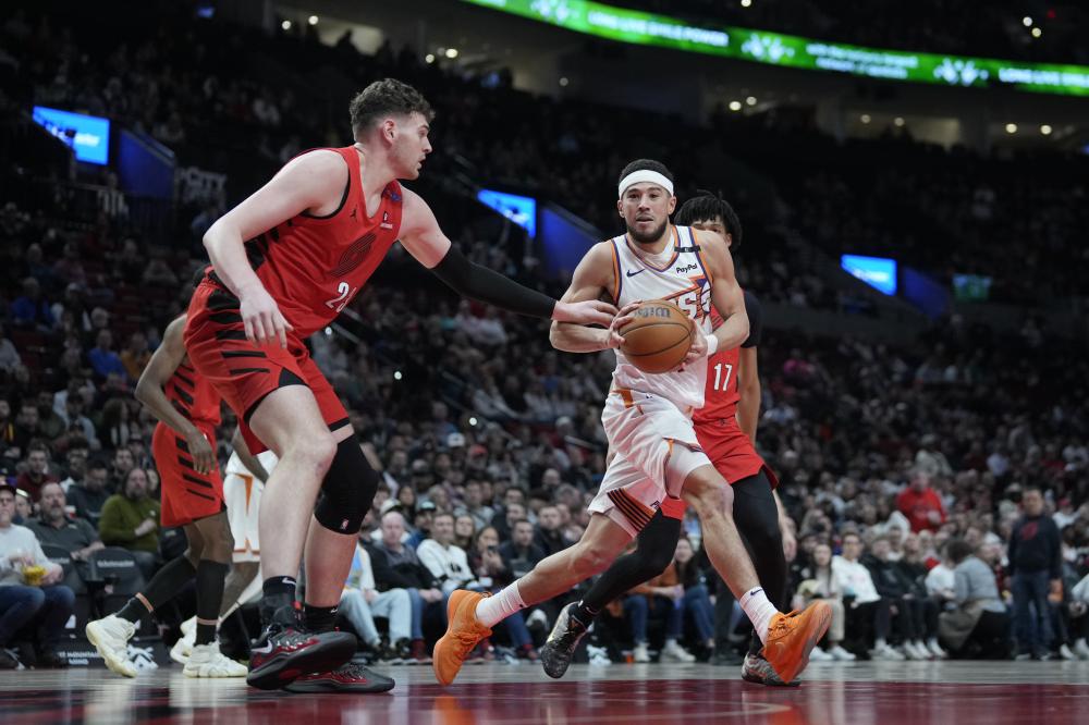 她依然保持 她依然保持